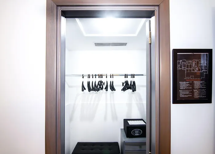 Hotel Art Pasitea 4*