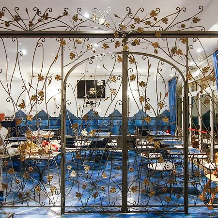 帕西提亚波西塔诺艺术酒店