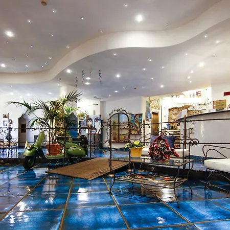 Art Pasitea מלון