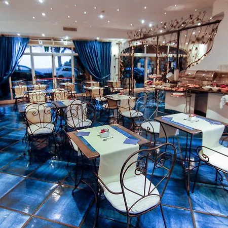 Art Pasitea Hotel 4*