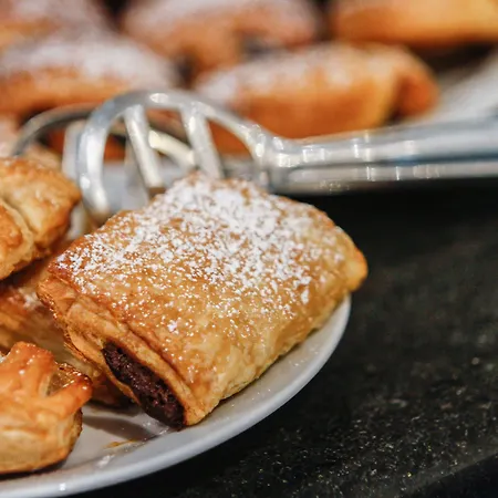 帕西提亚波西塔诺艺术酒店