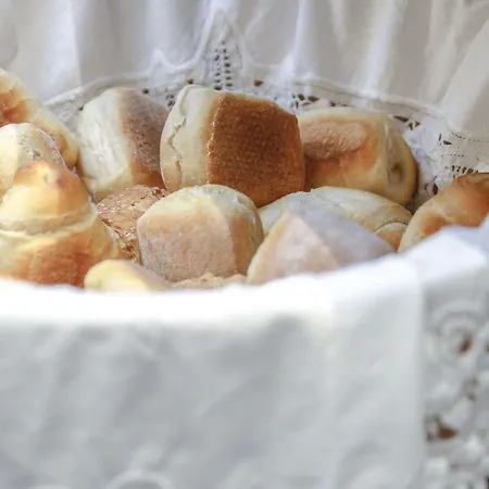 帕西提亚波西塔诺艺术酒店