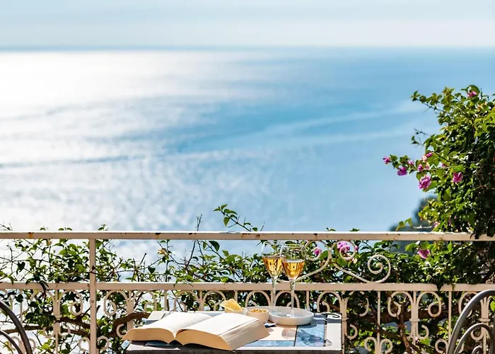 아트 파시티아 4*