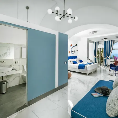 Hotel Art Pasitea 4*